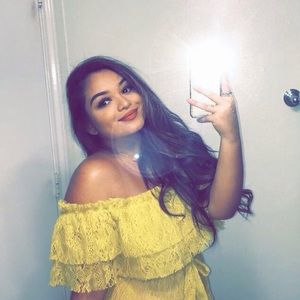 Meet your Posher, Cynthia